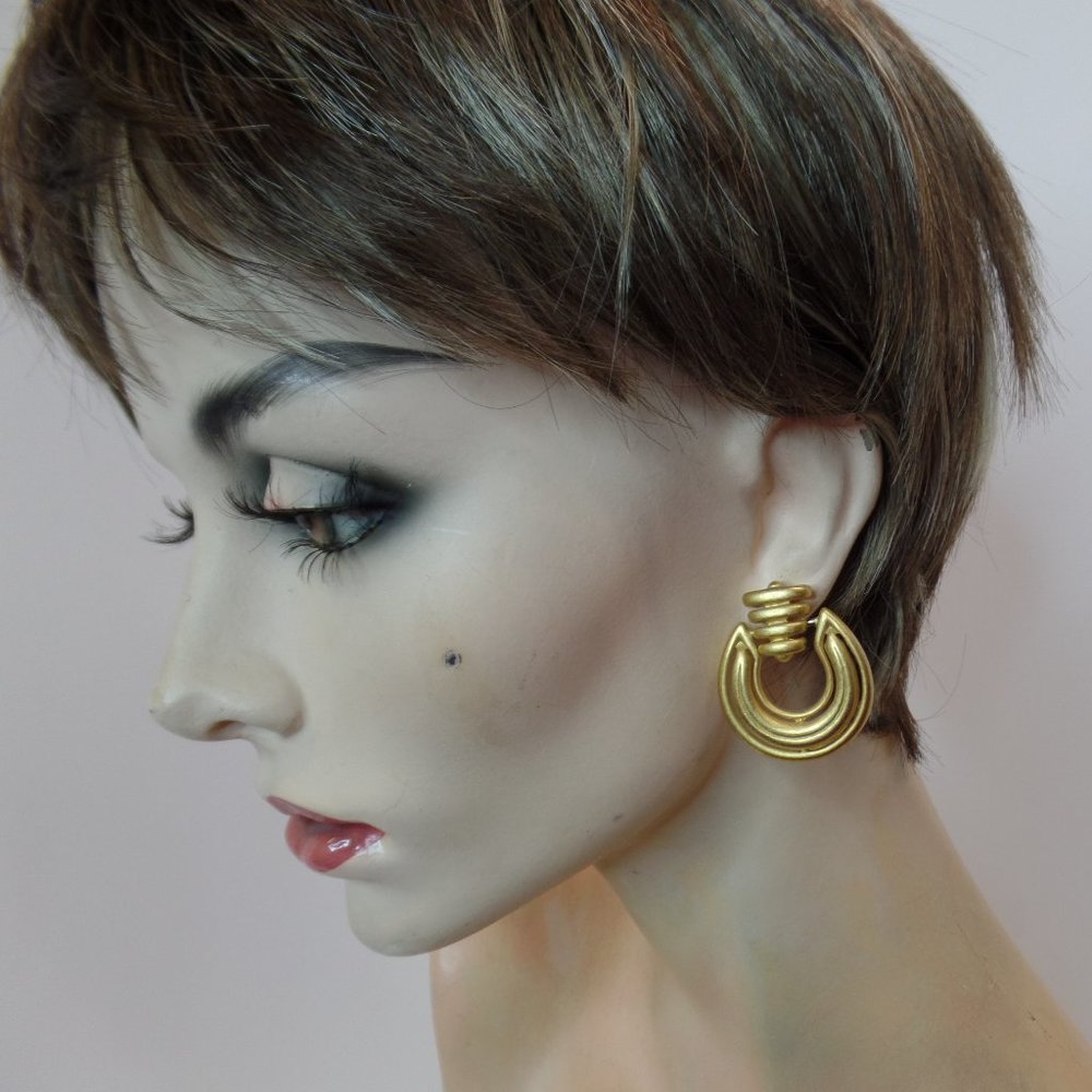 PEP Vintage Statement Pierced  Earrings Brushed Goldtone Hoop Signed PEP